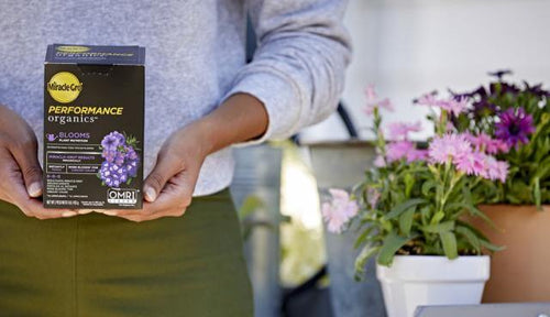 Miracle-Gro® Performance Organics® Blooms Plant Nutrition